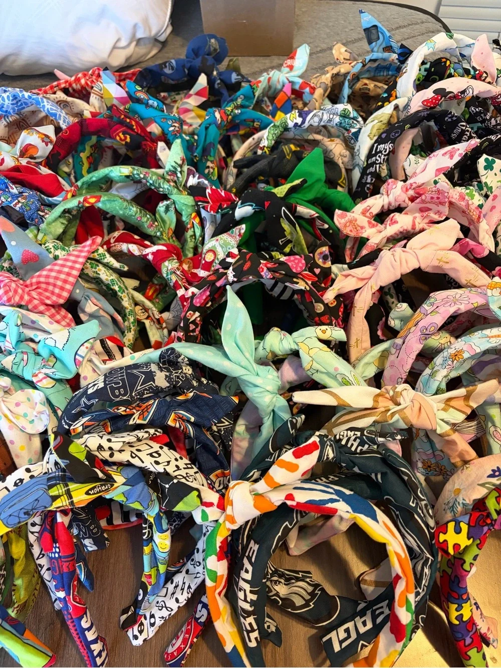 Handmade Fabric Knot Headbands - Assorted Designs **130 pcs, business closeout**